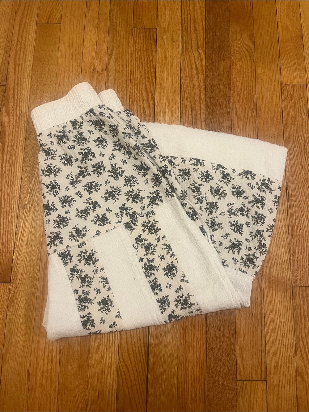 POL White Floral Panel Wide-Leg Pants